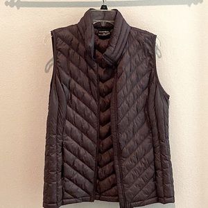 32 Degrees puffer vest.